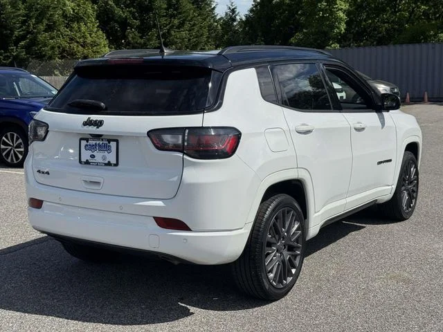 Used 2023 White Jeep Limited image 5