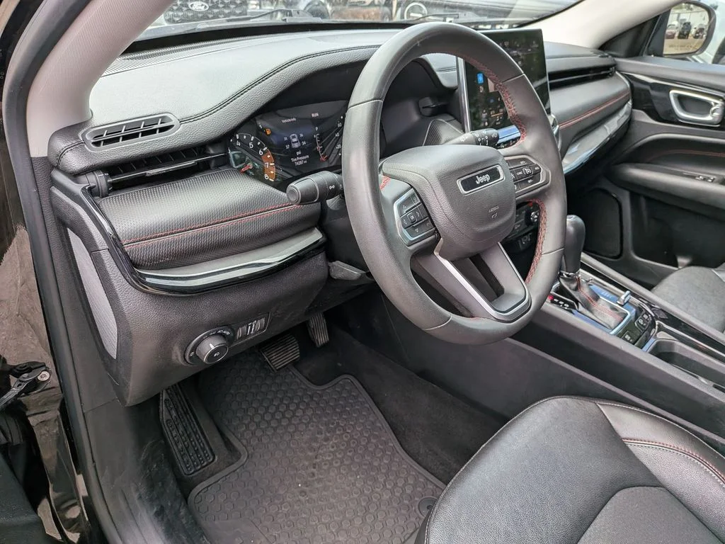Used 2022 Black Jeep Trailhawk image 25