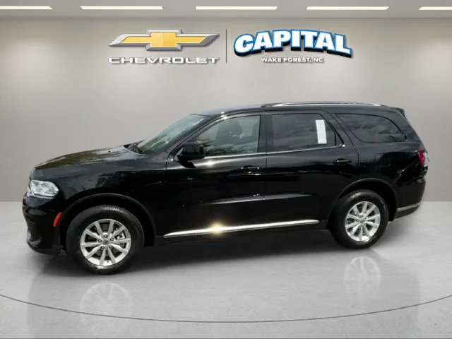 Used 2023 Black Dodge SXT image 2