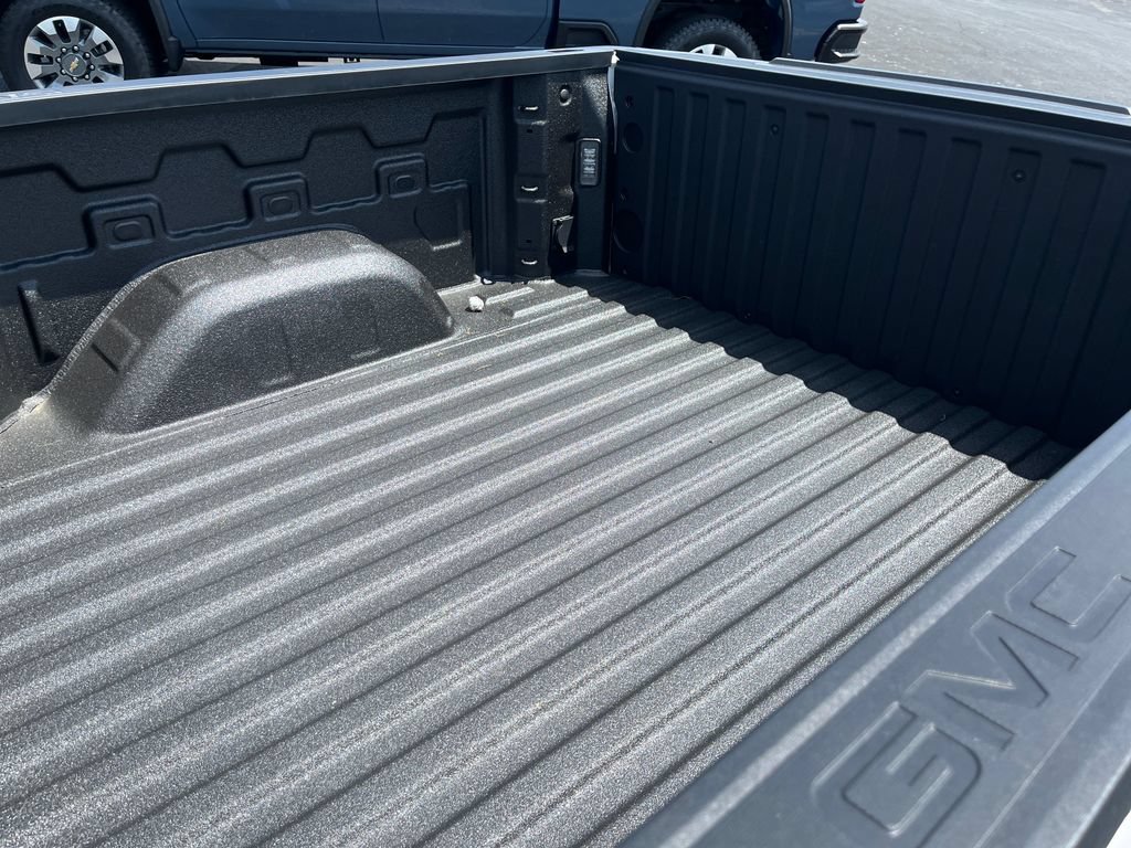 New 2026 Summit White GMC Elevation image 10