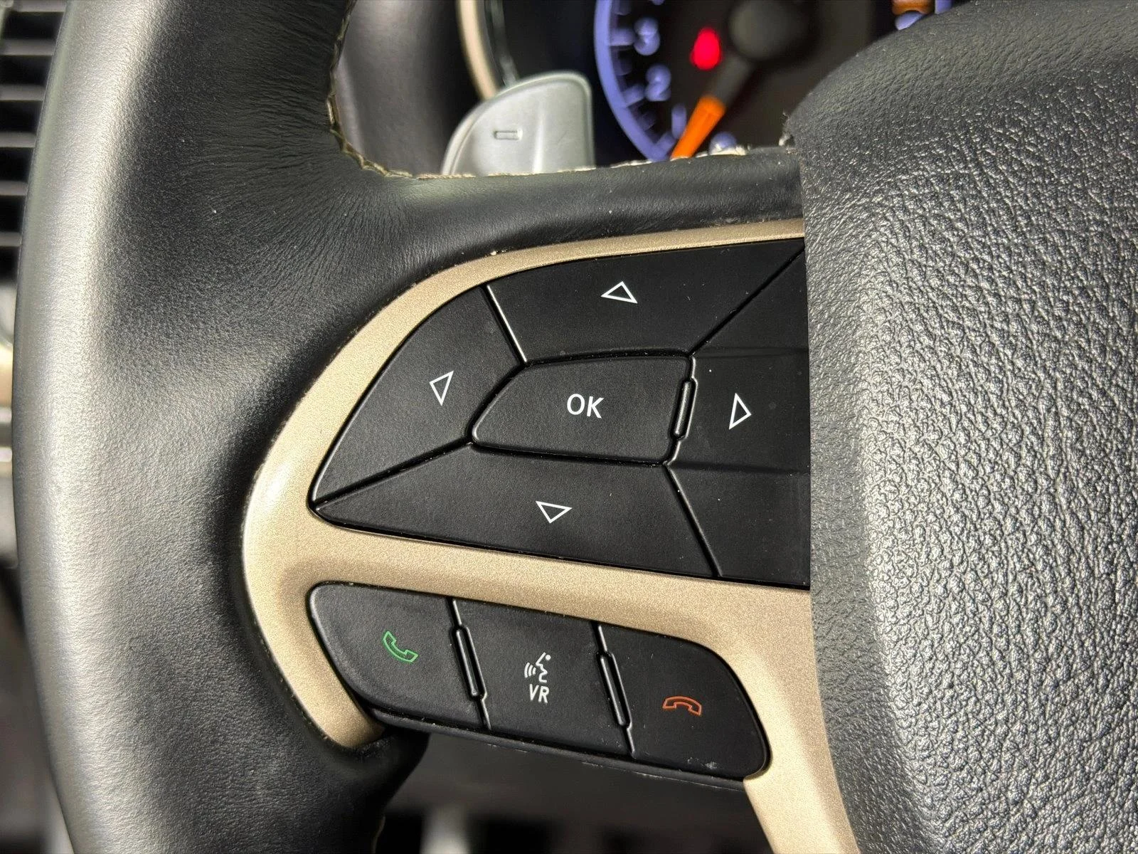 Used 2017 White Jeep Limited image 27