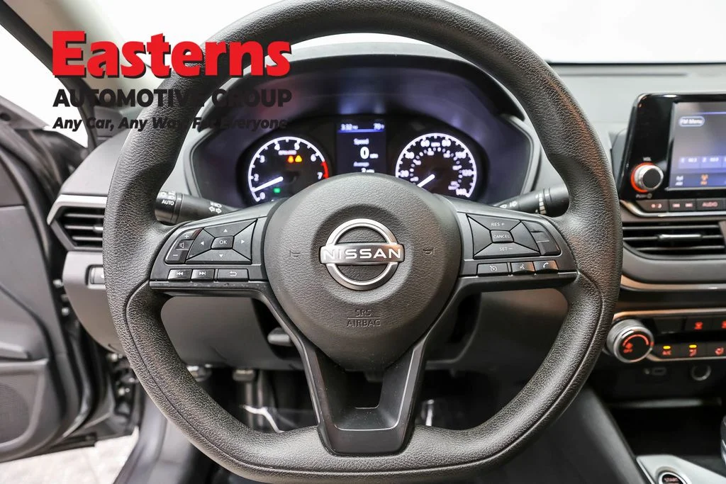 Used 2023 Gray Nissan 2.5 S image 10