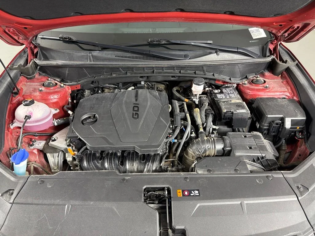 Used 2025 Red Hyundai SEL image 44