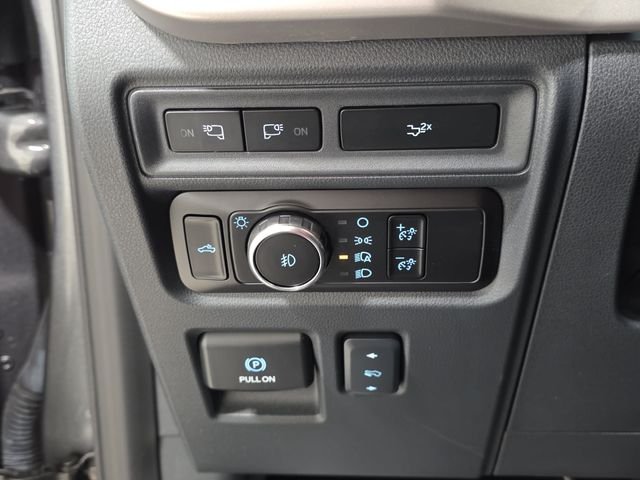 Used 2023 Red Ford XLT image 25