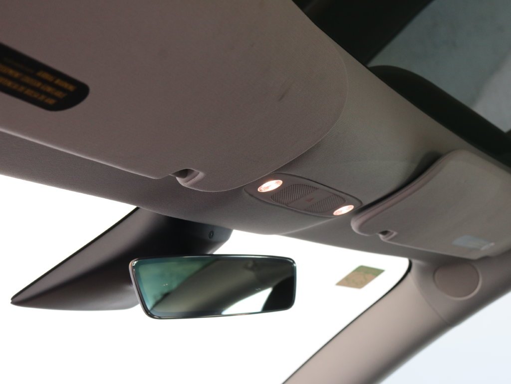 Used 2022 Silver Tesla Long Range image 13