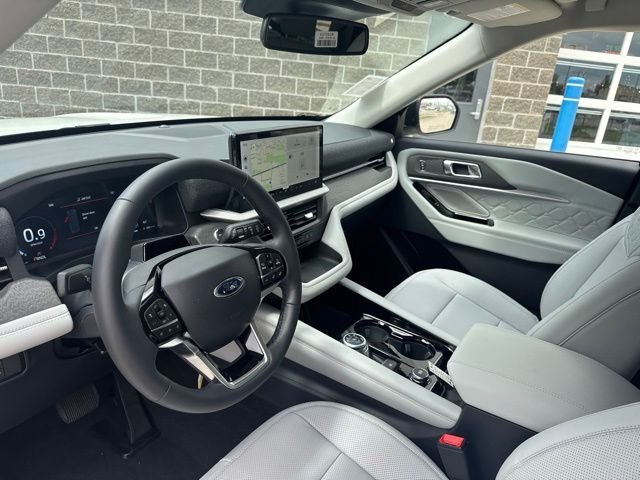 New 2026 Star White Metallic Tri-Coat Ford Platinum™ image 20