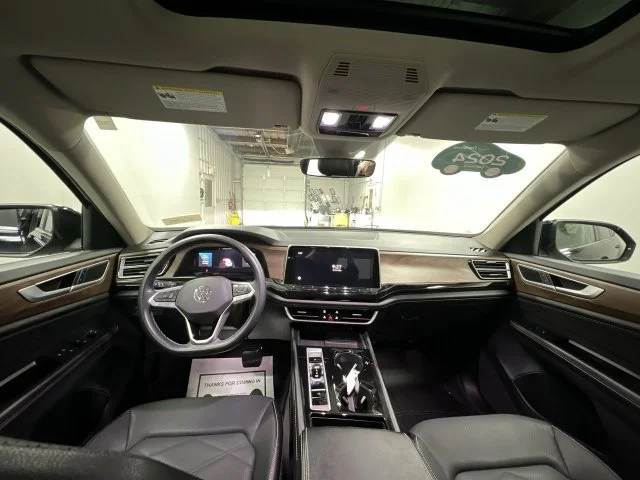 2024 Volkswagen Atlas SE w/Tech - Photo 20