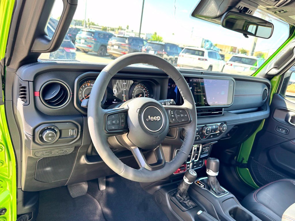 Used 2025 Green Jeep Rubicon image 15