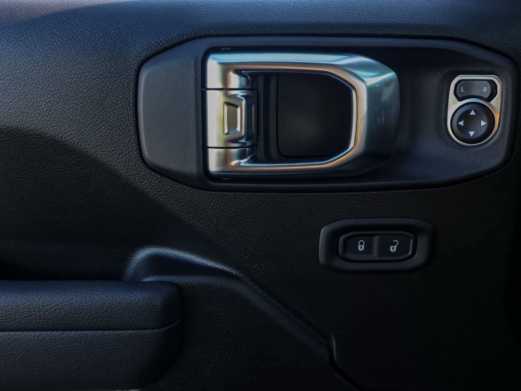 New 2026 Black Clear-Coat Exterior Paint Jeep Willys image 22