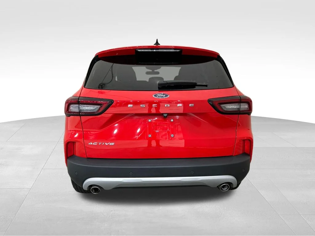 Used 2024 Red Ford Active image 4
