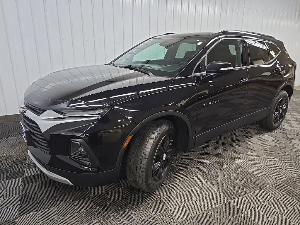 Used 2020 BLACK Chevrolet LT image 8