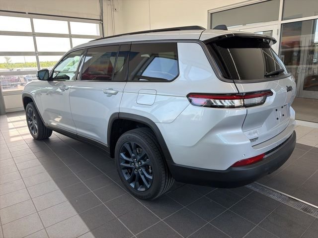 New 2026 Silver Zynith Exterior Paint Jeep  image 3