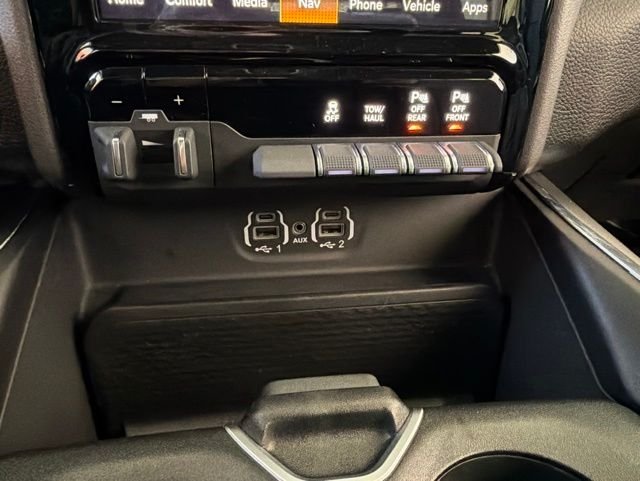 Used 2023 Blue Ram Laramie image 24