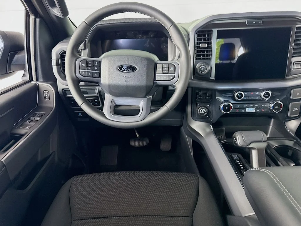 New 2026 Carbonized Gray Metallic Ford XLT image 22