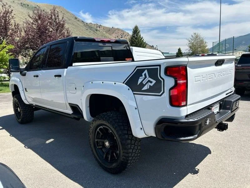 2026 Chevrolet Silverado 2500HD LTZ - Photo 11