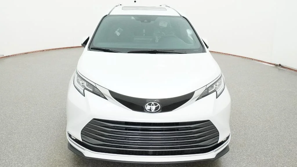 New 2026 Wind Chill Pearl Toyota Limited image 21