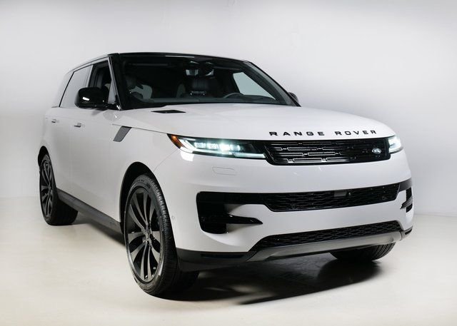 New 2026 Borasco Grey Land Rover SE image 10