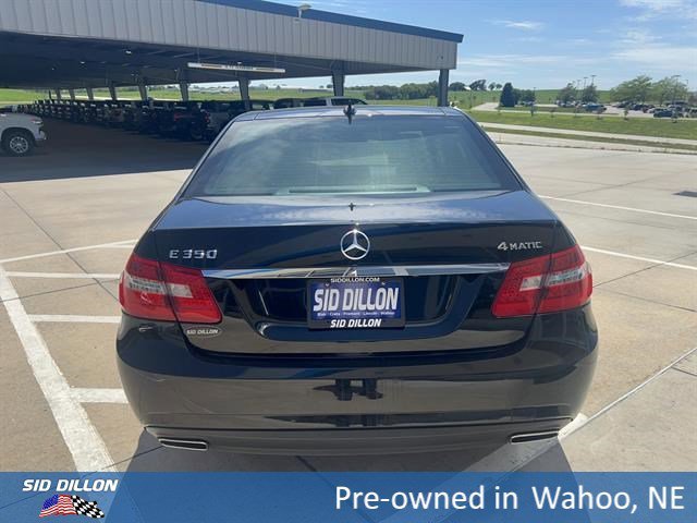 Used 2010 Black Mercedes-Benz E 350 Luxury image 4