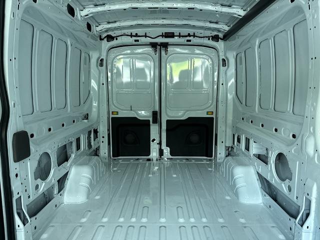 New 2026 Oxford White Ford Cargo Van image 6