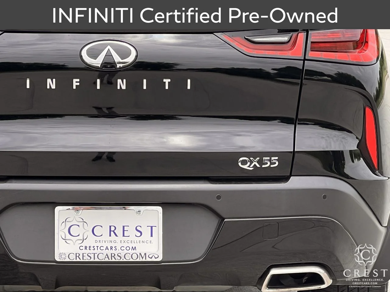 Certified Used 2023 Black Obsidian INFINITI LUXE image 5