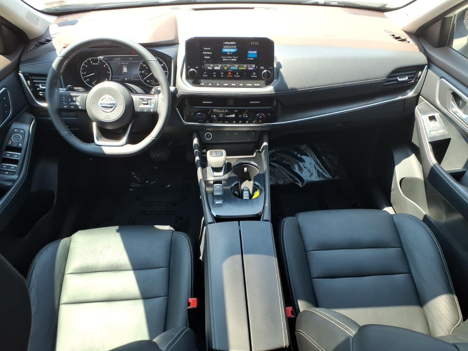 Used 2021 Pearl White Tricoat Nissan SL image 11