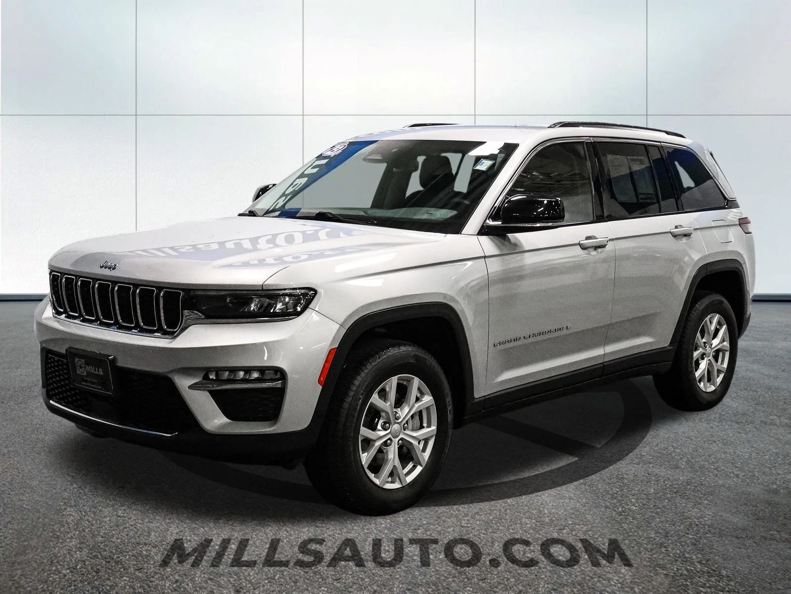 Used 2023 Jeep Grand Cherokee Limited with VIN 1C4RJHBG1PC607210 for sale in Brainerd, Minnesota