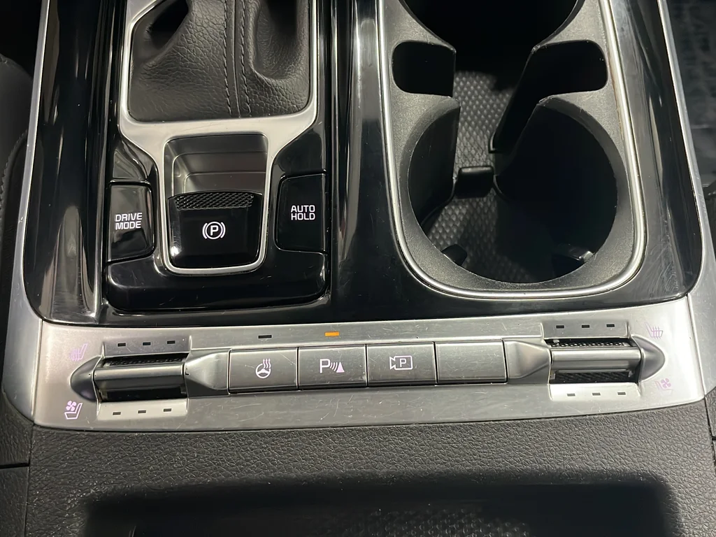 Certified Used 2022 Gray Kia SX Prestige image 30