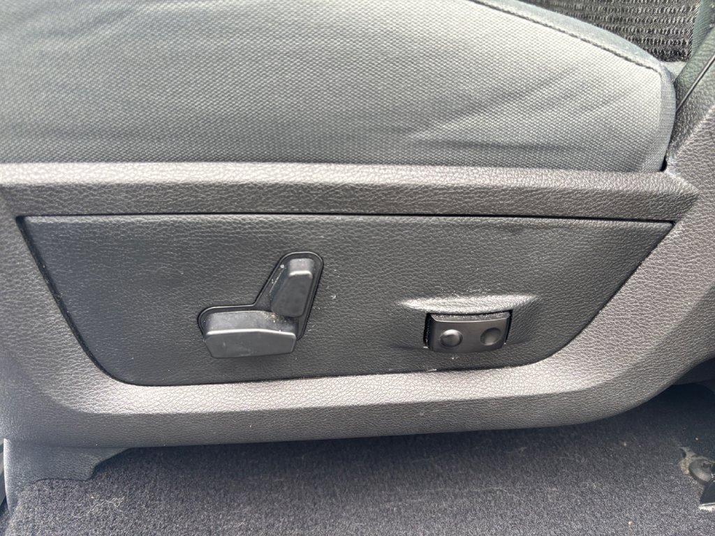 Certified Used 2018 Silver Ram Big Horn image 30
