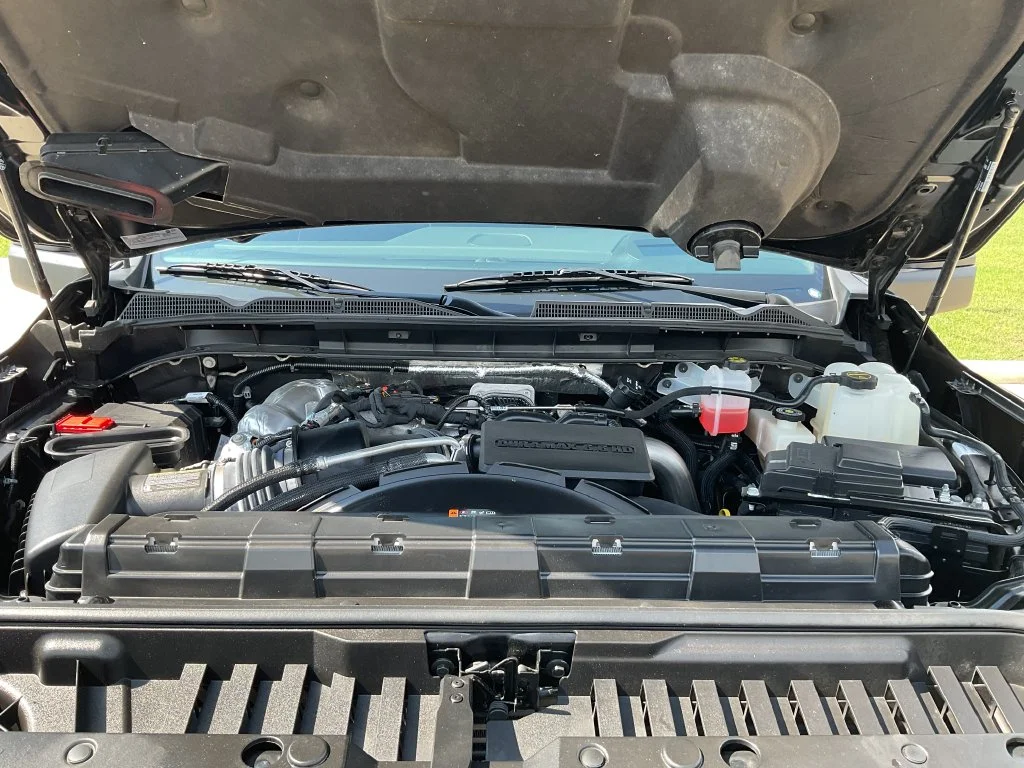 Used 2025 Black GMC AT4X image 34