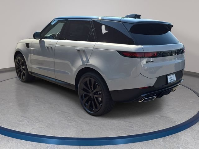 New 2026 Borasco Grey Land Rover SE image 7