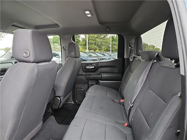 Used 2021 Northsky Blue Metallic Chevrolet Custom 4x2 Crew Cab 5.75 ft. box 147.4 in. WB image 9