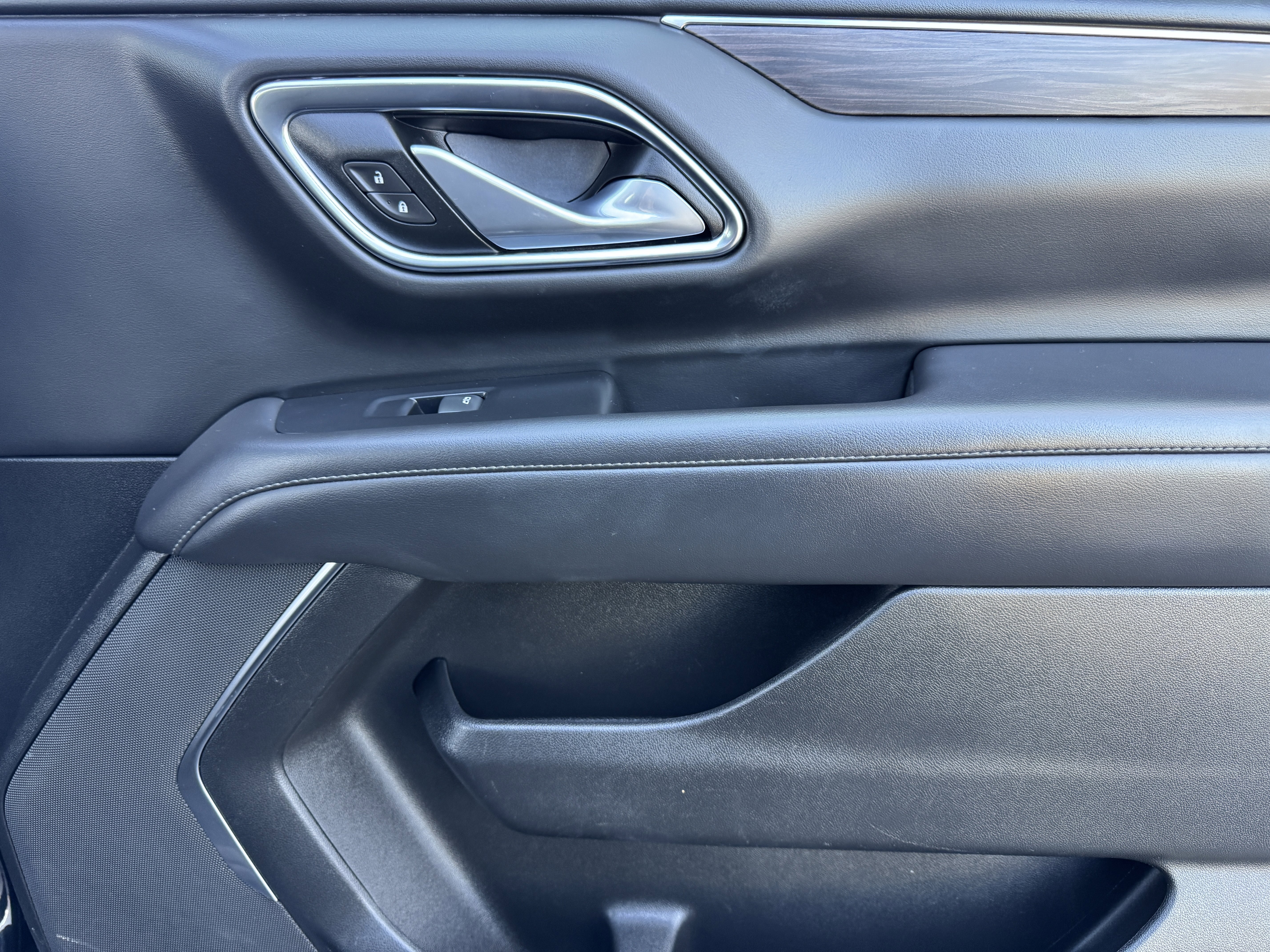 2024 Chevrolet Suburban LS - Photo 24