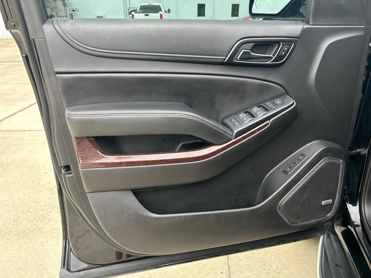 Used 2018 ONYX BLACK GMC SLT image 10