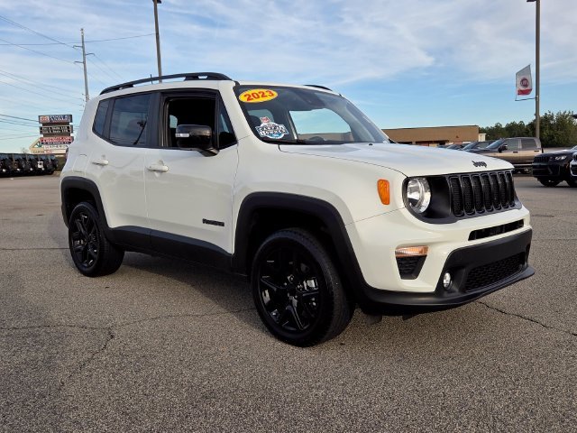 Used 2023 White Jeep Altitude image 1