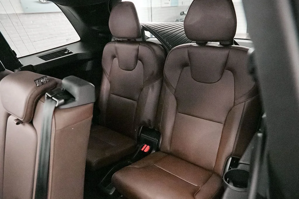Certified Used 2023 Bright Dusk Volvo Plus image 22