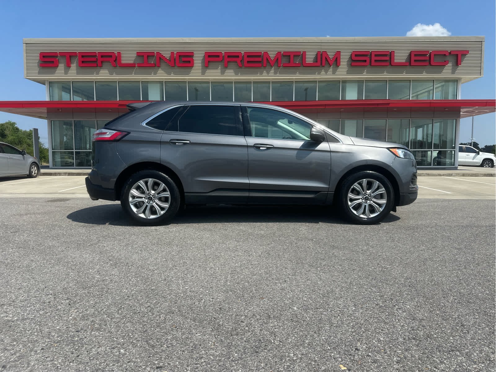 2024 Ford Edge Titanium