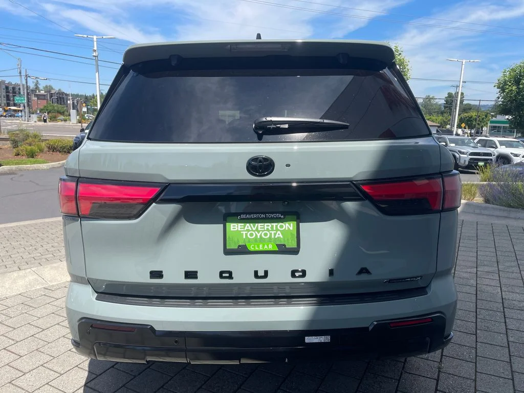 New 2026 Lunar Rock Toyota Platinum image 4