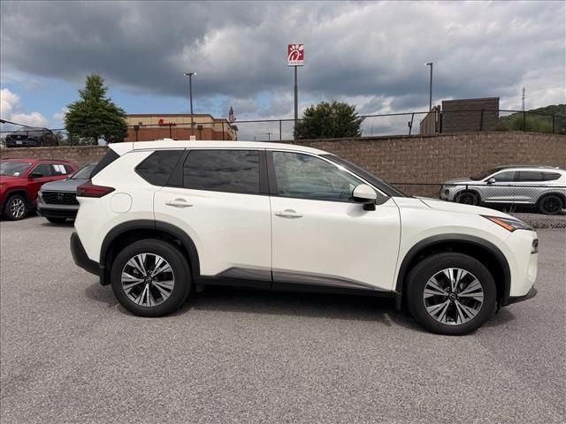 Used 2023 White Nissan SV image 13