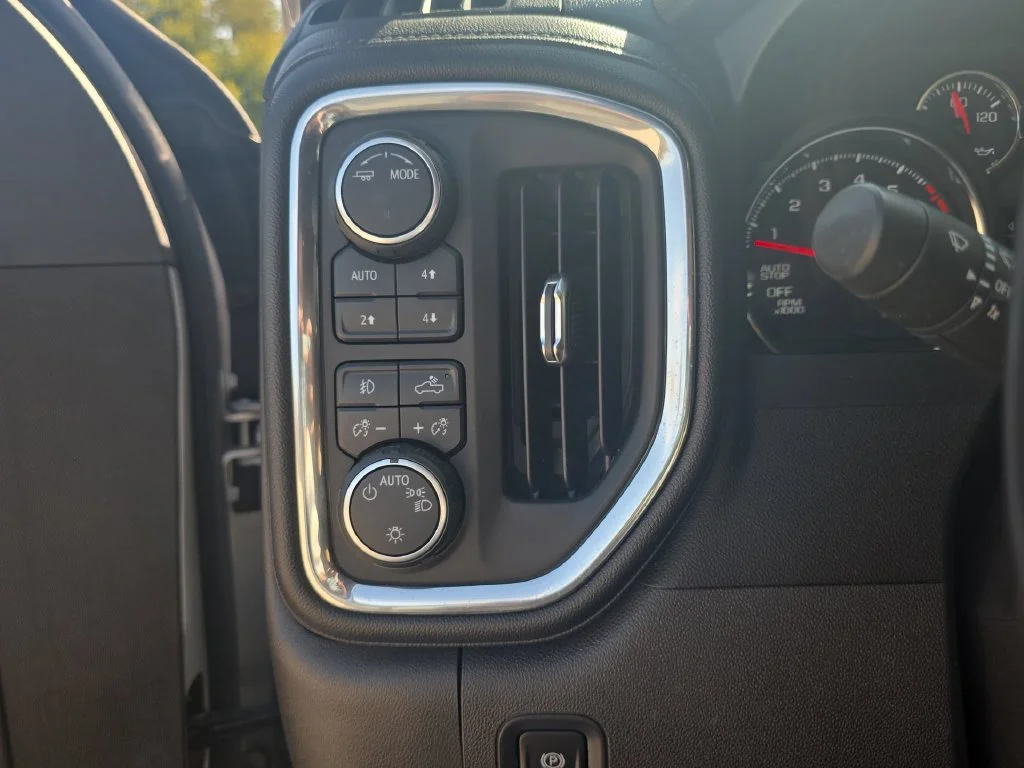 2021 Chevrolet Silverado 1500 RST - Photo 18