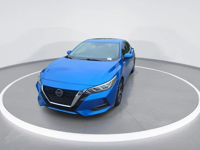 Used 2020 Blue Nissan SV image 3