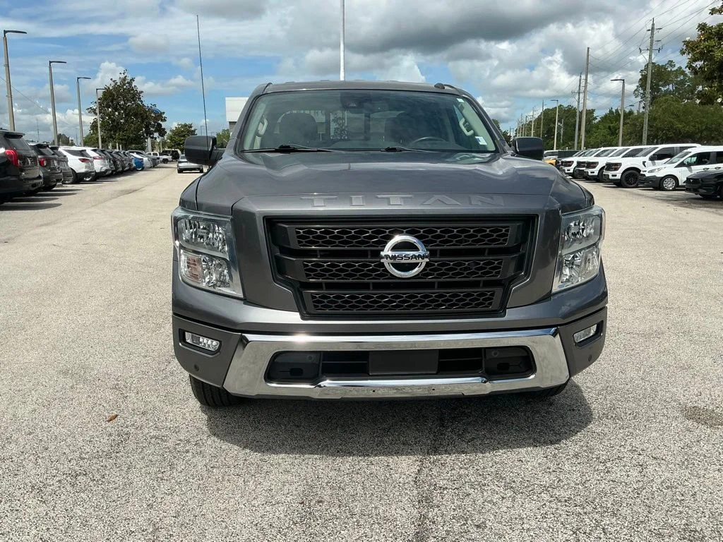 Used 2021 Gray Nissan SV image 19