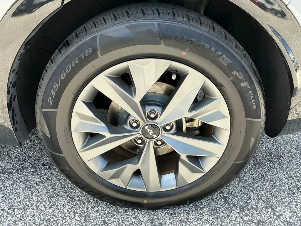 Used 2023 Gray Kia SX image 24