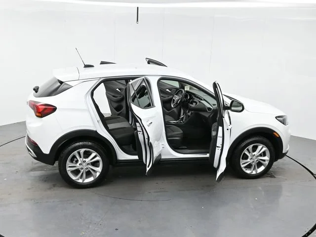 Used 2020 SUMMIT WHITE Buick Preferred image 44