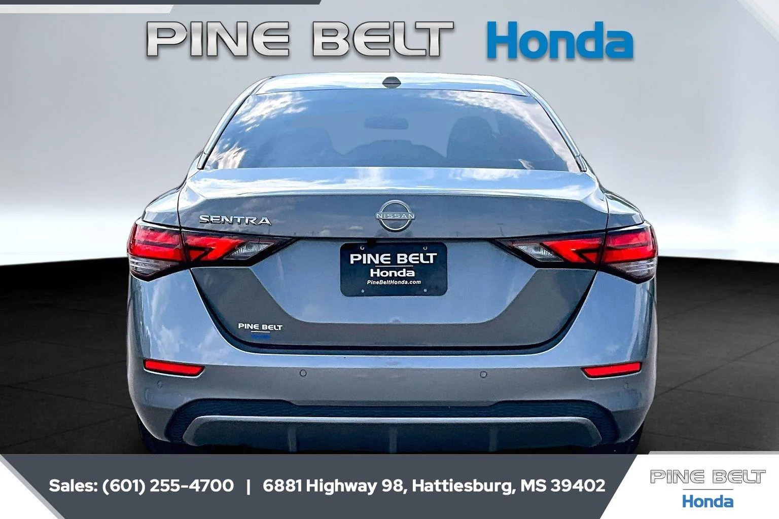 Used 2025 Gun Metallic Nissan SV image 4
