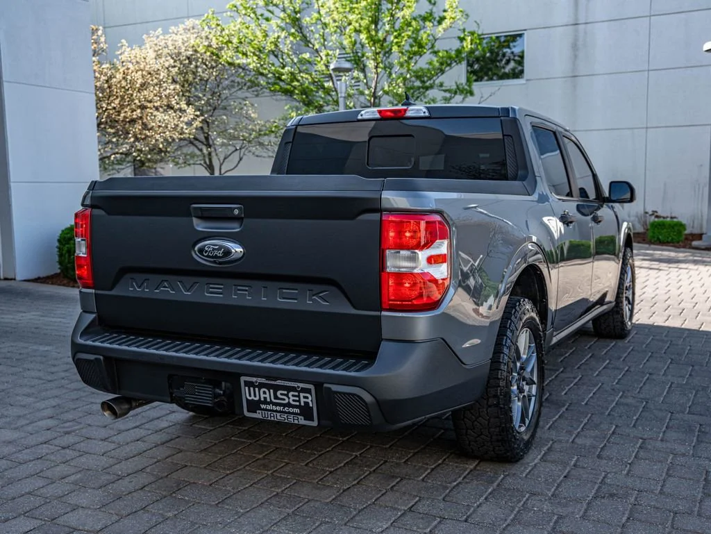 Used 2022 Carbonized Gray Metallic Ford XLT image 5