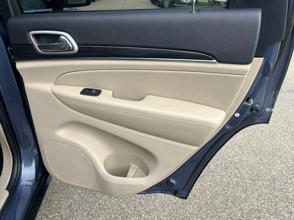 Certified Used 2019 Blue Jeep Limited image 20
