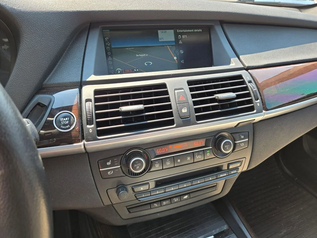 Used 2013 Bronze Metallic BMW xDrive50i image 30