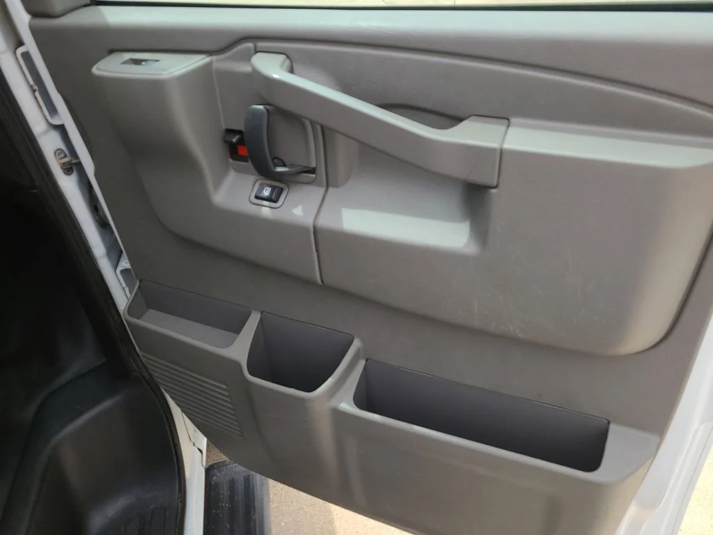 Used 2023 White Chevrolet LS image 8