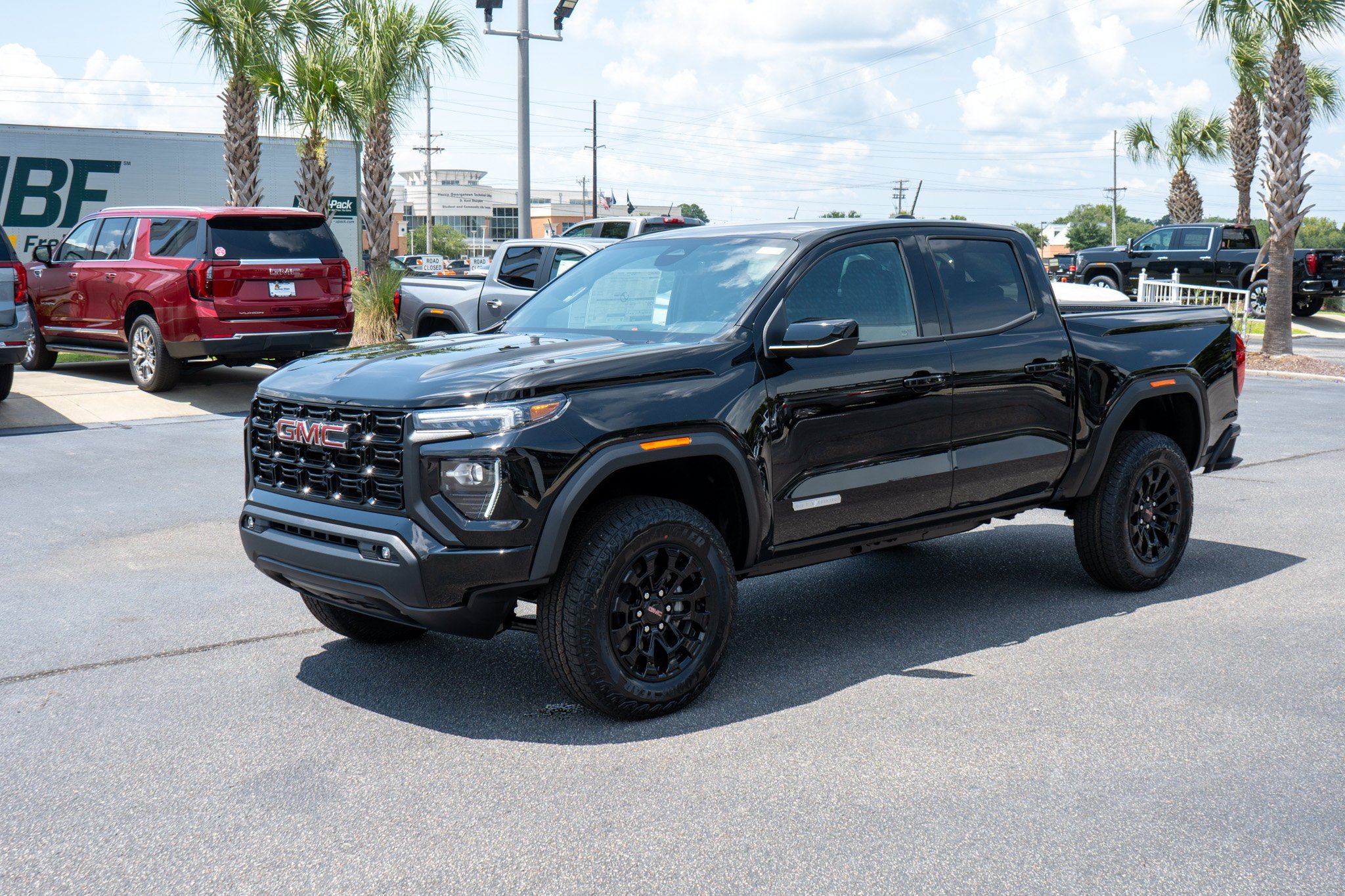 New 2026 Onyx Black GMC Elevation image 7