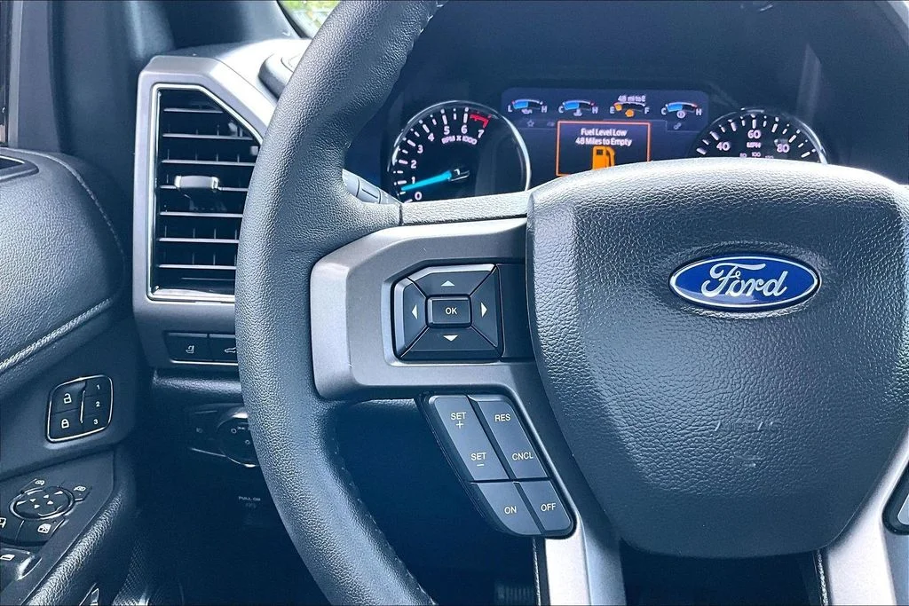 Certified Used 2020 Agate Black Metallic Ford XLT image 18